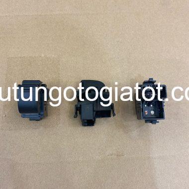 Công Tắc Kính Đơn Toyota Fortuner / Innova / Hilux OEM - Mã 84810-0K010
