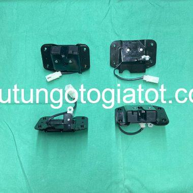 Khóa ngậm cốp Toyota Landcruiser đời 1998-2007:69350-60120