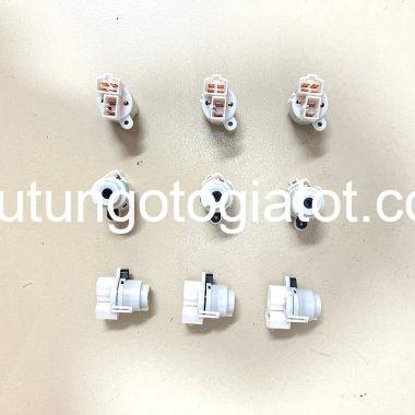 Tiếp Điểm Điện Ổ Khóa Đề Mazda 323 1993-1996