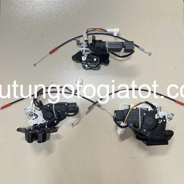 Ổ Khóa Ngậm Cốp Toyota Fortuner 2009-2015 | 69350-0K010