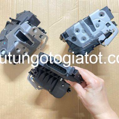 Khóa cánh cửa Ford Fiesta 2011-2017 và Ford EcoSport 2018 trước lái mã GN1Z-54264-13C
