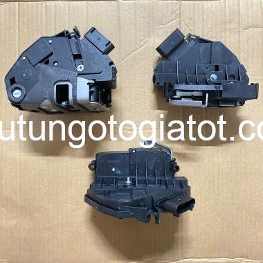 Khóa cánh cửa Ford Fiesta 2011-2017 và Ford EcoSport 2018 sau lái mã GN15A264A27DA