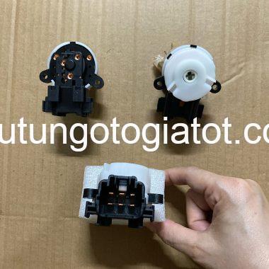 TIẾP ĐIỂM ĐIỆN Ổ KHÓA ĐỀ ISUZU NMR 2,5 TẤN