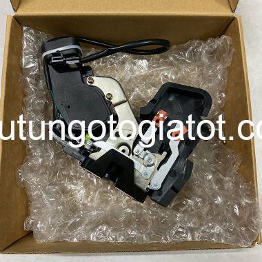 Khóa Cửa Ngậm Trước Phụ Toyota Camry 2.2 Đời 1996–2001
